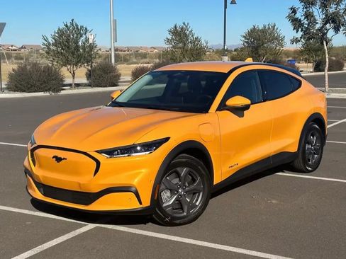 Used 2022 Ford Mustang Mach-E Select w/ Comfort/Technology Package RWD image 1