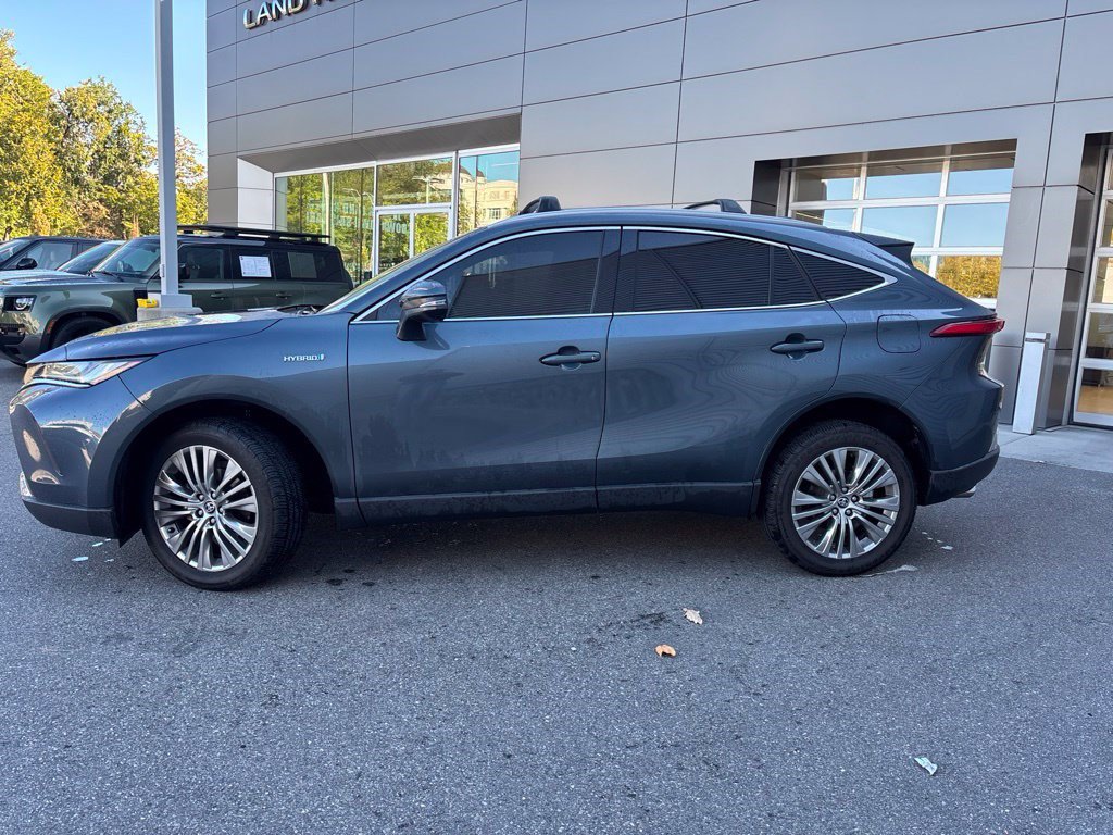 Used 2021 Toyota Venza XLE w/ Softex Package AWD/4WD image 3