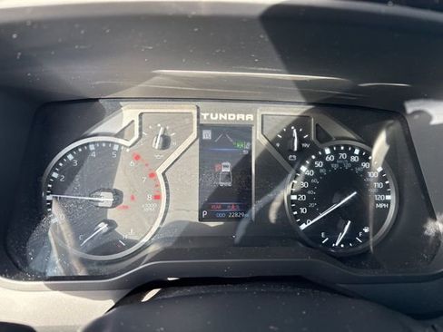 Used 2023 Toyota Tundra Limited image 11