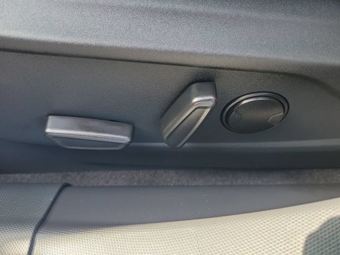 Certified 2025 Ford Mustang Mach-E Select RWD image 18