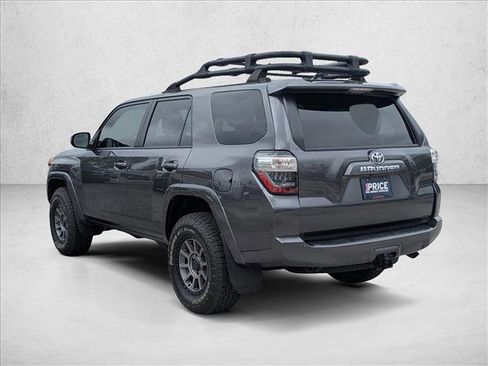 Used 2022 Toyota 4Runner SR5 AWD/4WD image 7