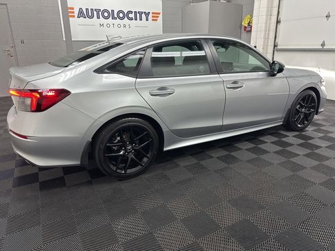 Used 2025 Honda Civic Sport image 11