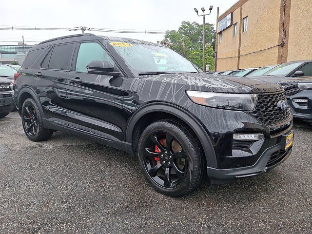Certified 2024 Ford Explorer ST w/ Equipment Group 401A AWD/4WD image 2