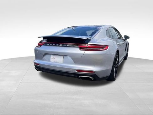 Used 2017 Porsche Panamera RWD image 5