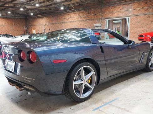 Used 2013 Chevrolet Corvette Coupe w/ 4LT Preferred Equipment Group RWD image 38