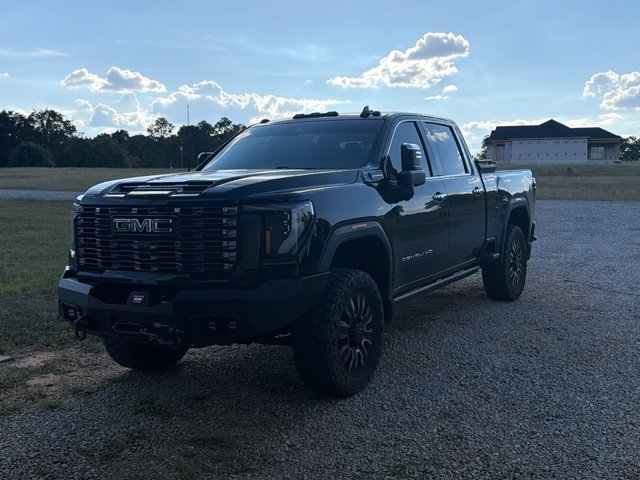 Used 2025 GMC Sierra 2500 Denali Ultimate w/ Max Trailering Package AWD/4WD image 1