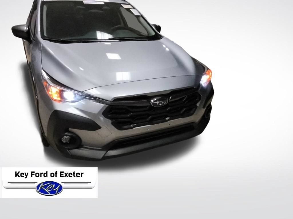 Used 2025 Subaru Crosstrek 2.5i Premium AWD/4WD image 3