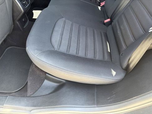 Used 2019 Ford Fusion SE FWD image 35