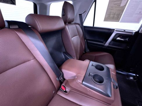 Used 2020 Toyota 4Runner Limited AWD/4WD image 39