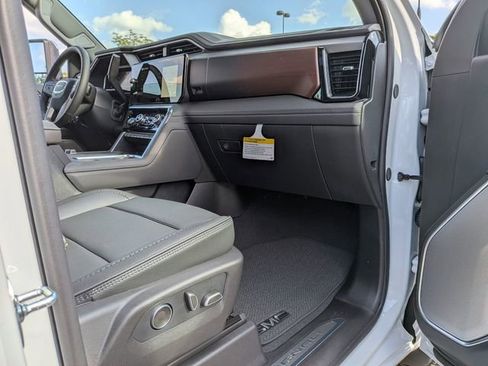 New 2026 GMC Sierra 2500 Denali w/ Denali Reserve Package AWD/4WD image 24