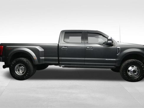 Used 2018 Ford F350 Lariat w/ Chrome Package AWD/4WD image 6