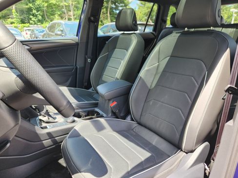 Used 2024 Volkswagen Tiguan SEL R-Line AWD/4WD image 7