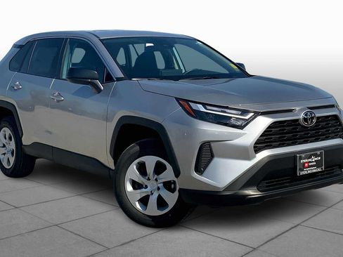 Used 2025 Toyota RAV4 LE FWD image 3