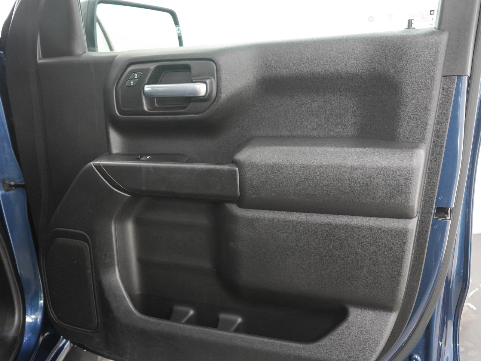 Used 2019 GMC Sierra 1500 4x4 Crew Cab w/ Convenience Package image 11