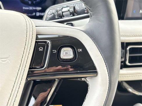 New 2026 Lincoln Aviator Premiere w/ Jet Appearance Package image 27