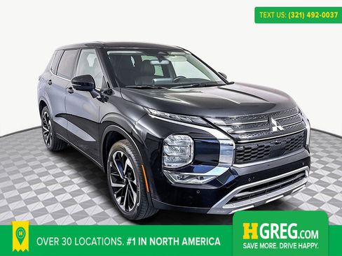 Used 2024 Mitsubishi Outlander SE Black Edition image 1