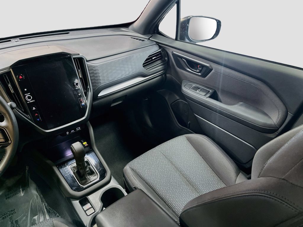 Used 2025 Subaru Forester Premium AWD/4WD image 23