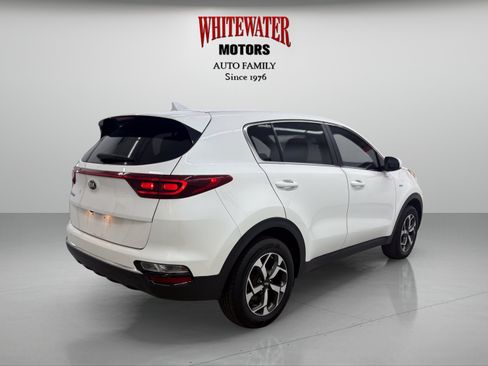 Used 2022 Kia Sportage LX AWD/4WD image 4