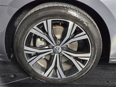 Used 2020 Volkswagen Passat 2.0T SEL image 12