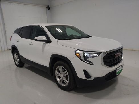 Used 2019 GMC Terrain SLE w/ LPO, Floor Liner Package FWD image 13