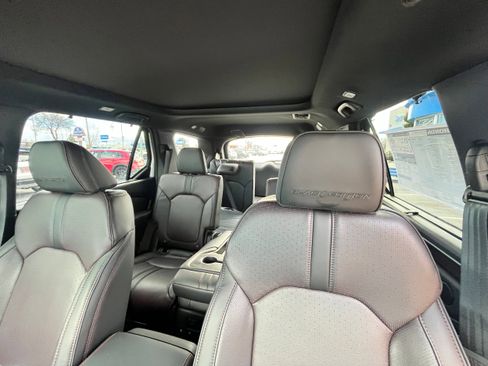 New 2025 Honda Pilot Black Edition image 20