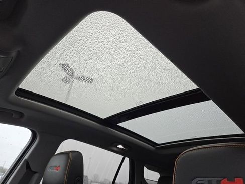 Used 2022 GMC Terrain AT4 w/ Infotainment Package II image 3