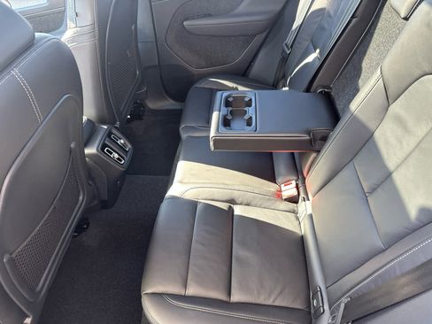 Used 2023 Volvo XC40 B5 Plus w/ Climate Package image 25