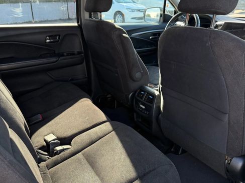 Used 2021 Honda Pilot EX image 20