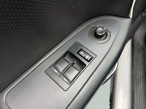 Used 2014 Dodge Challenger R/T RWD image 17