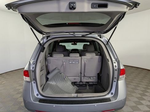 Used 2016 Honda Odyssey Touring image 12