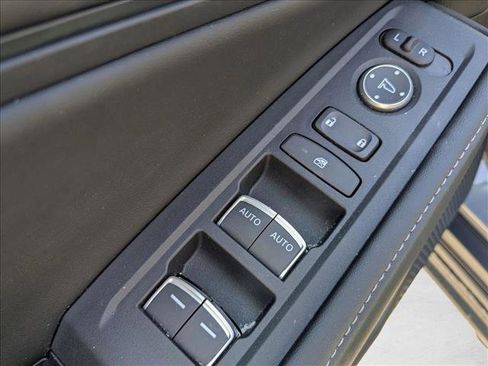 Used 2025 Honda Accord Sport image 10