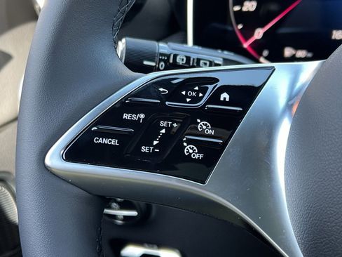 Used 2026 Mercedes-Benz GLC 300 4MATIC image 30