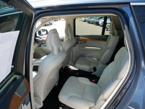 Used 2020 Volvo XC90 T8 Inscription AWD/4WD image 10