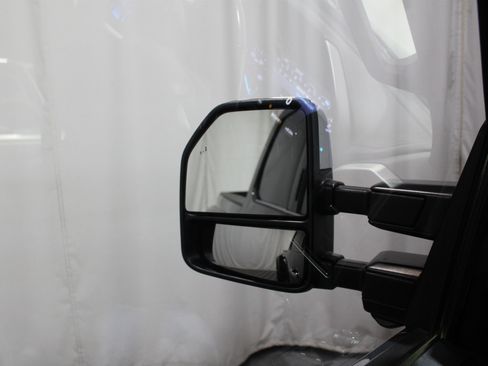 Used 2022 Ford F350 Platinum AWD/4WD image 22