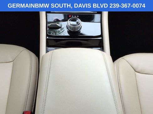 Used 2023 Jeep Grand Cherokee Limited w/ Black Appearance Package AWD/4WD image 21