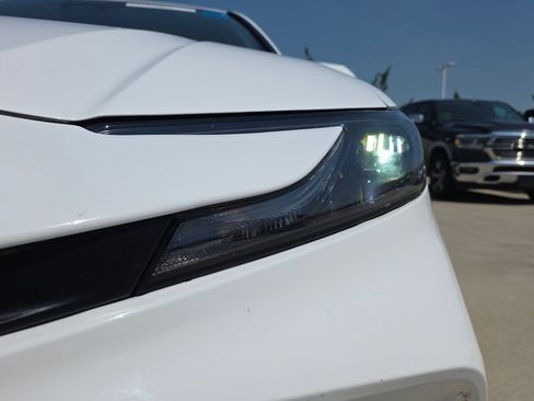 Used 2025 Toyota Camry LE FWD image 9
