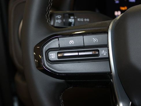 New 2026 Chevrolet Colorado LT image 30