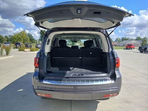 Used 2022 INFINITI QX80 Luxe w/ All-Season Package image 18