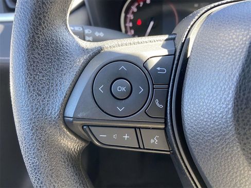 Used 2024 Toyota RAV4 XLE image 31