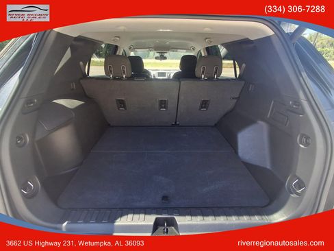 Used 2020 Chevrolet Equinox LT image 19