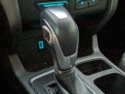 Used 2019 Ford Escape SEL image 8