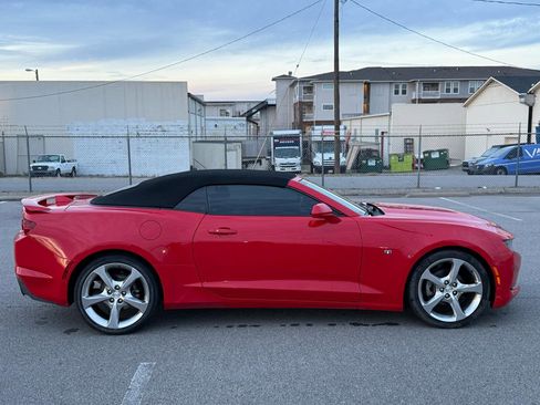 Used 2020 Chevrolet Camaro LT RWD image 11