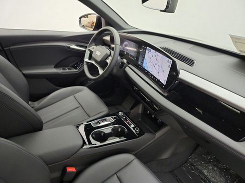 New 2027 Audi Q6 e-tron Premium AWD/4WD image 13
