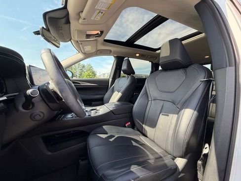 Certified 2024 INFINITI QX60 Luxe AWD/4WD image 19