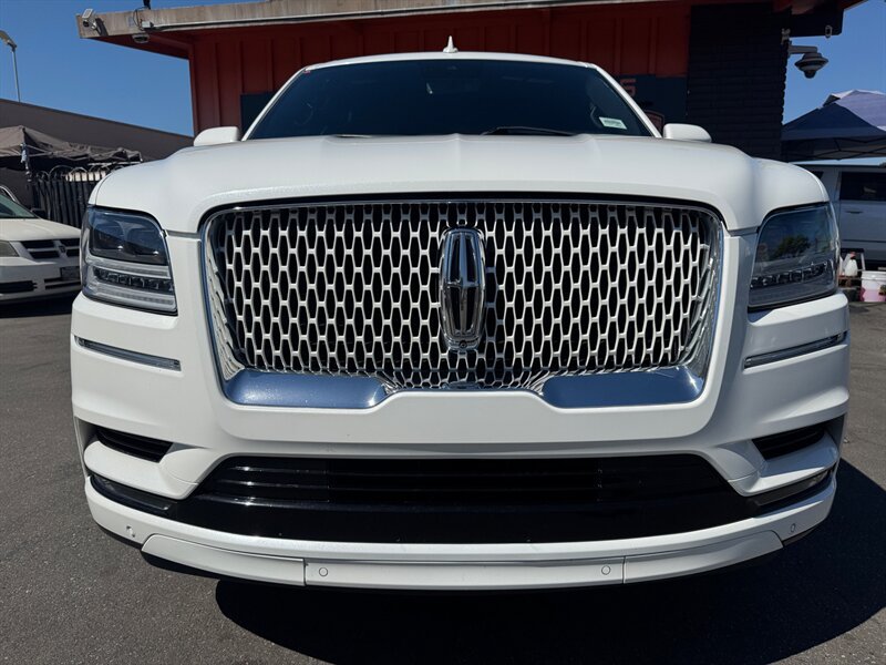 Used 2021 Lincoln Navigator L Reserve AWD/4WD image 5