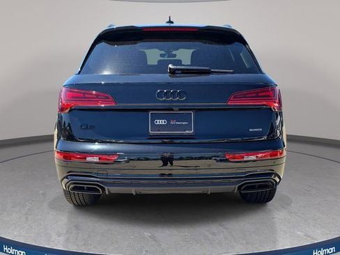 Used 2024 Audi Q5 2.0T Premium w/ Summer of Audi Package AWD/4WD image 7