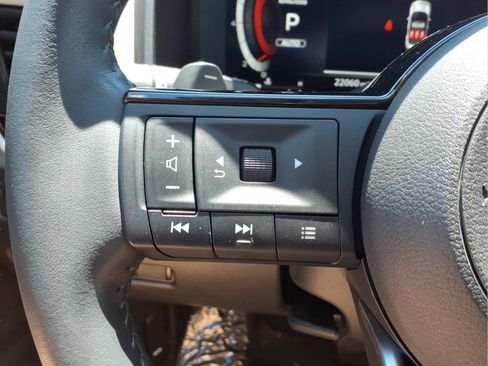 Certified 2024 Nissan Rogue SL w/ SL Premium Package AWD/4WD image 17