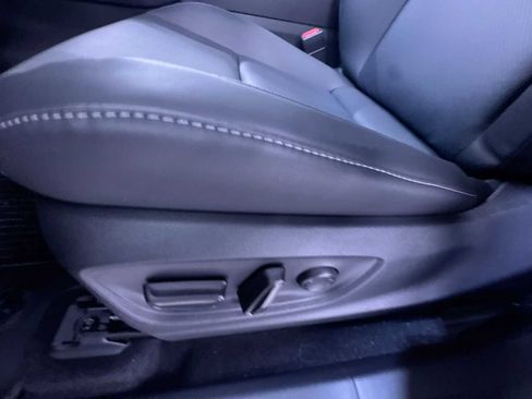 New 2026 Toyota Crown Platinum image 13