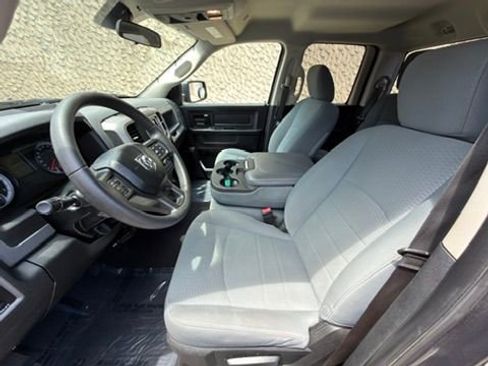 Used 2018 RAM 1500 Express w/ Express Value Package AWD/4WD image 17