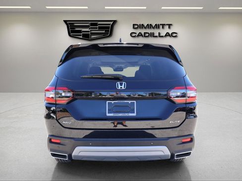 Used 2023 Honda Pilot Elite image 6